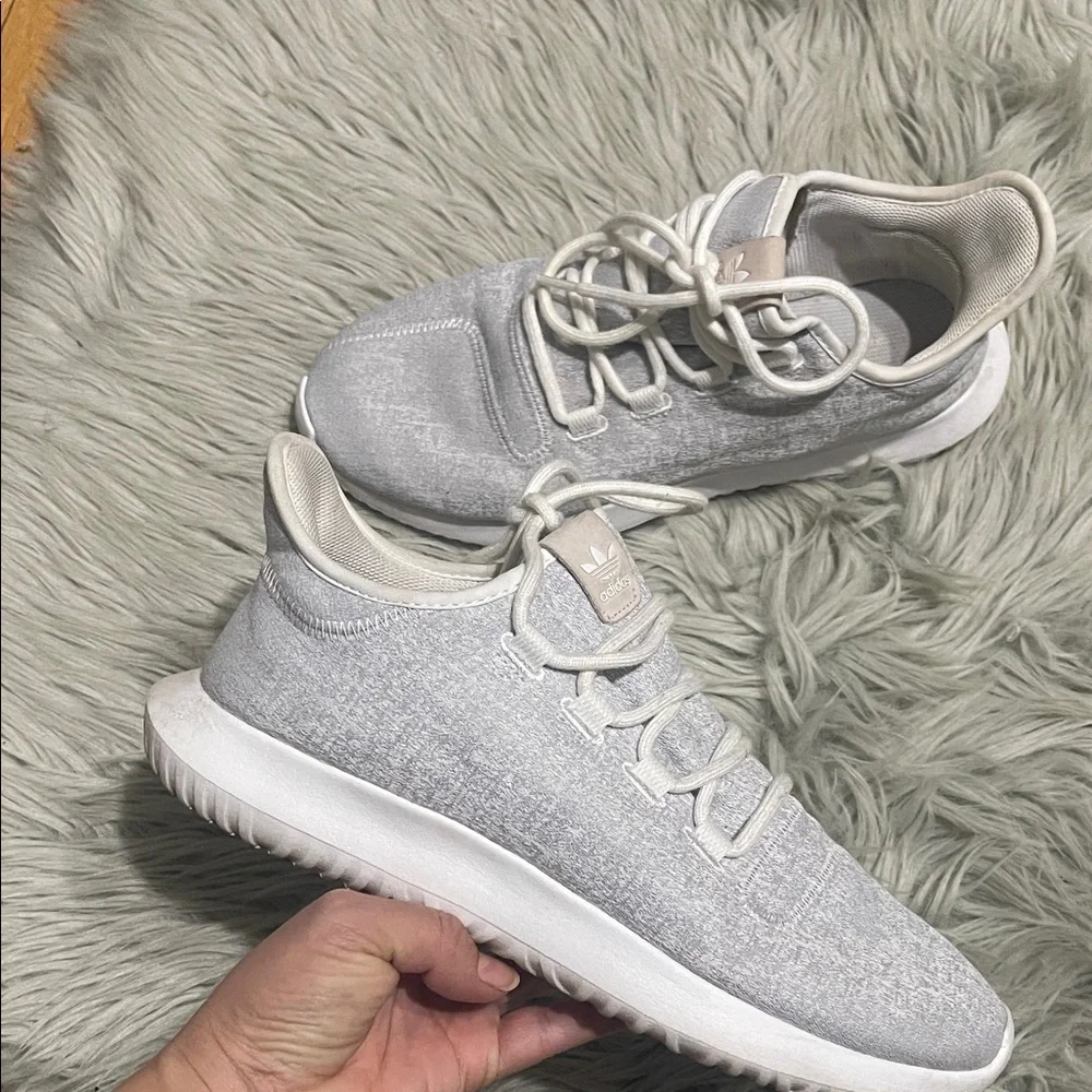 Adidas tubular shadow